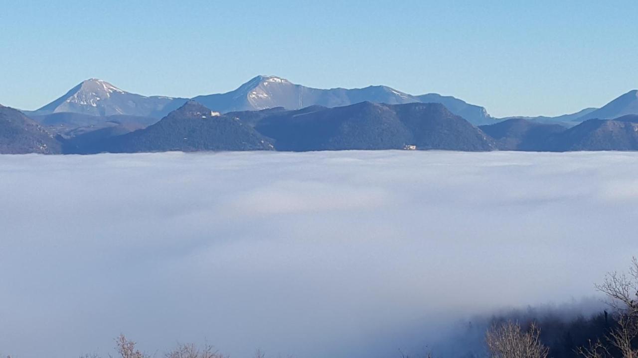 Agriturismo Countryhouse Le Giare Gubbio Zewnętrze zdjęcie